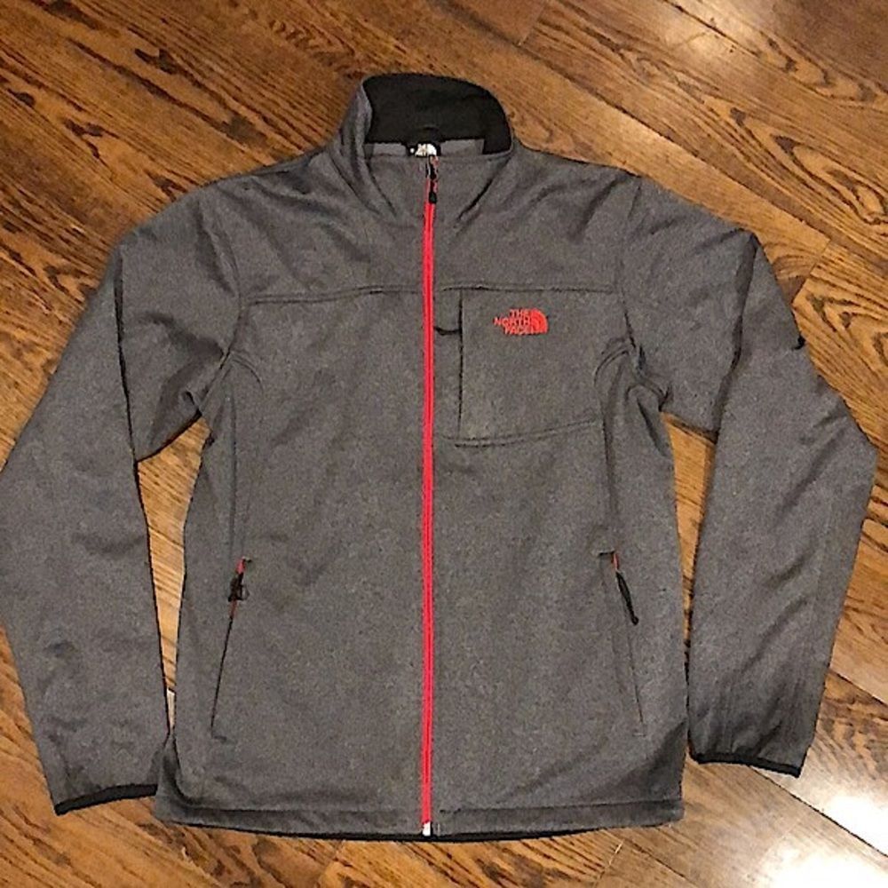 UNDER ARMOUR Men’s Grey Jacket With Red Full Zipper, Hand Pockets Jacket Sz Lrg